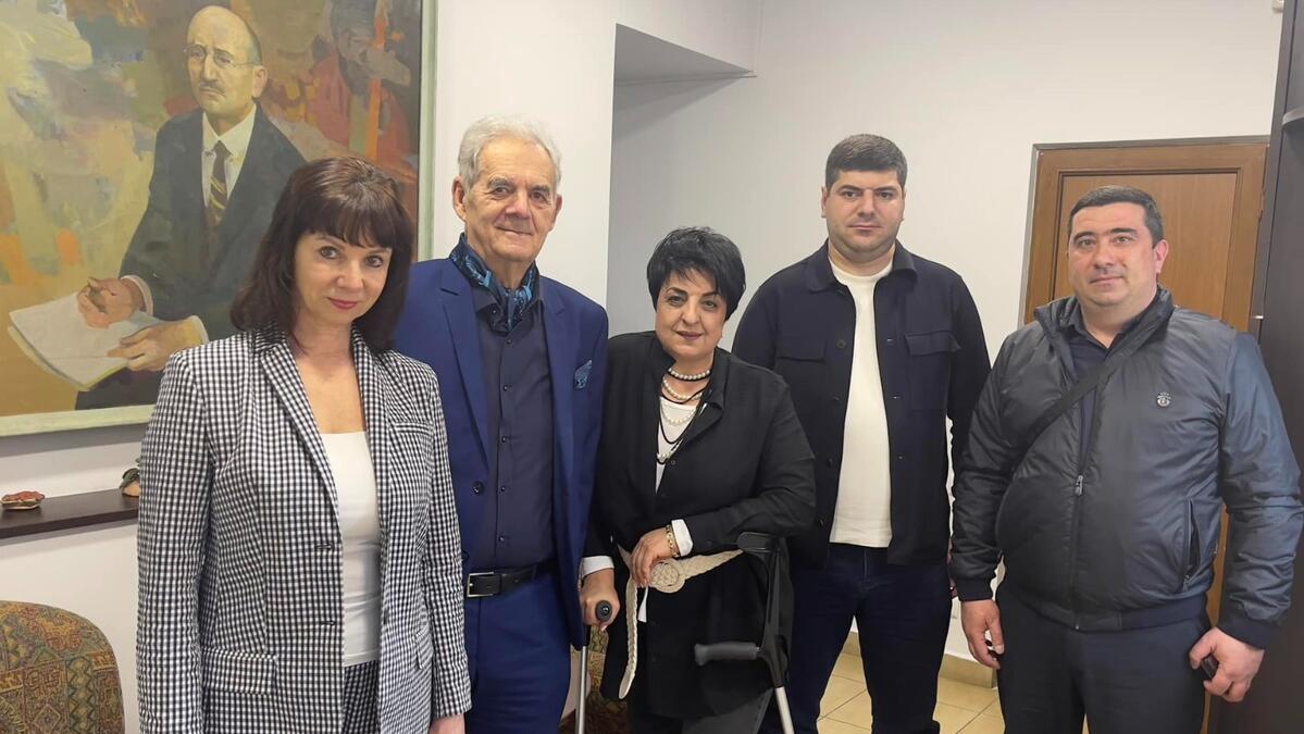 Официальные лица Крыма посетили дом-музей А.Спендиарова в Ереване