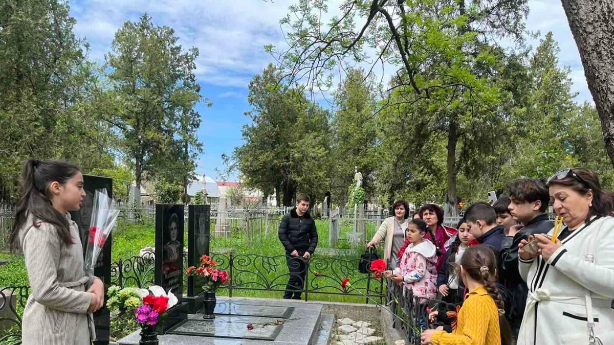 В канун 9 мая Армянская школа  почтила память участников ВОВ