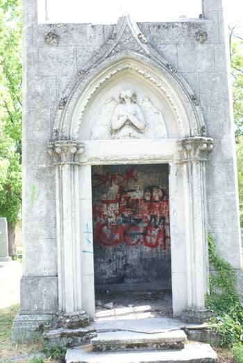Католический армянский сектор на Старорусском кладбище Симферополя DSC06674
