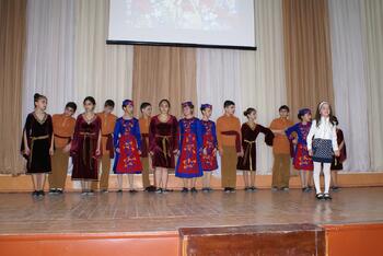 Праздник Дня материнства и красоты в Армянской школе DSC08957