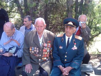 В Севастополе возложили цветы к  памятнику воинов 89 Таманской дивизии IMG_1092