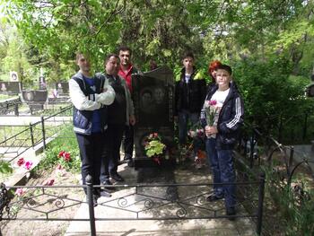 Возложили цветы воинам ВОВ на староармянском кладбище DSCF5599