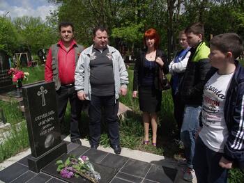 Возложили цветы воинам ВОВ на староармянском кладбище DSCF5610