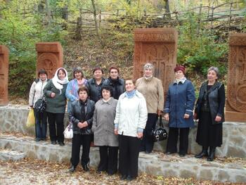 Лига  "Майрик" совершила паломнический тур в монастырь Сурб Хач DSC01694