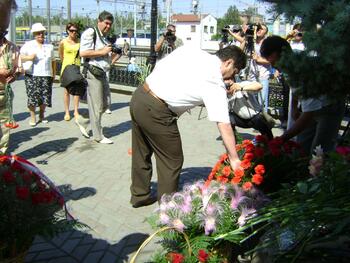 День памяти жертв депортации народов Крыма 2009 DSC01124