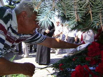 День памяти жертв депортации народов Крыма 2009 DSC01128