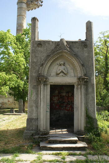 Армянский сектор на старорусском кладбище dsc06671