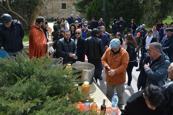 Праздник Святой Пасхи отметили жители Феодосии в храме Сурб Саркис DSC_0214