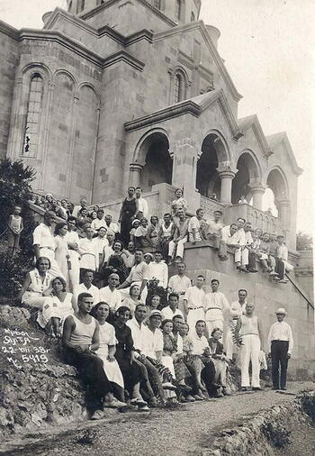 Ялта. Храм  Сурб Рипсиме .Фото 1938 г.
