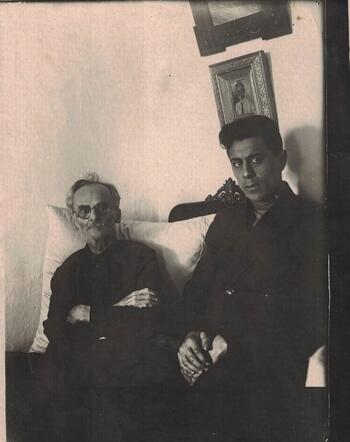 Фотоархив Оноприоса Анопьяна Оноприос и Арменак Анопьяны. Симферополь январь 1934г.