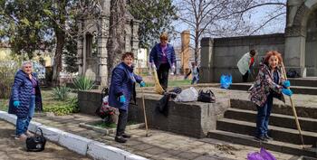 В преддверии 24 апреля на Староармянском кладбище прошел субботник IMG_20220402_120709