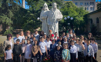 Армянская школа отметила 210-летие Габриэла Айвазовского