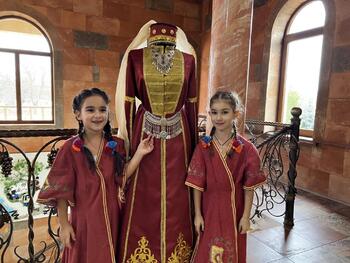 Севастопольской армянской общине провели экскурсию по Симферополю 6dc04c05-9dca-4350-bcf9-f9b7a38115cb