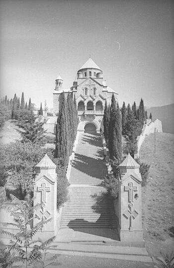 фото.Крым. Ялта. Церковь святой Рипсиме. 1930 Крым. Ялта. Церковь святой Рипсиме.003