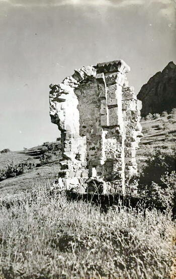 Фото. Армянская церковь на горе Карадаг 1970-1990