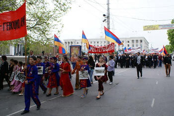 В Симферополе почтили память жертв Геноцида армян 24_04_14_10