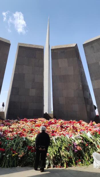В Крыму почтили память жертв Геноцида в Османской империи 0-02-05-a3e83c4712425f0472b717c5b4474eeeee1697e08f195e05ad57c434dde9c4be_cb3bcba9350e2884