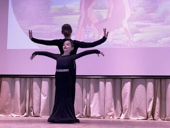 Танцевальный ансамбль «Арарат» провёл отчётный концерт 230522 Ансамбль Арарат провел отчетный концерт1