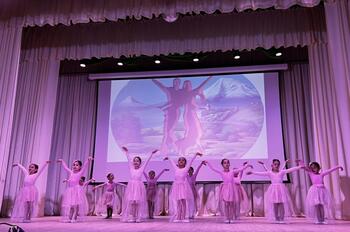 Танцевальный ансамбль «Арарат» провёл отчётный концерт 230522 Ансамбль Арарат провел отчетный концерт13