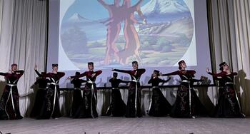 Танцевальный ансамбль «Арарат» провёл отчётный концерт 230522 Ансамбль Арарат провел отчетный концерт33