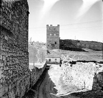 Фото. Феодосия. Айоц берд. Вид с крепости.1970-1980