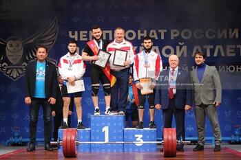 Геворг Серобян взял бронзу на чемпионате России по тяжёлой атлетике