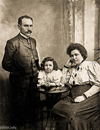 Спендиаровы Зара Левина с родителями
