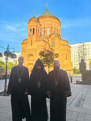 Крымские священнослужители участвуют в епархиальном собрании в Москве 230919 Крымские священнослужители принимают участие в епархиальном собрании в Москве