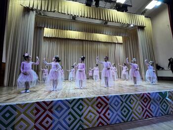 В Алуште состоялся концерт танцевального ансамбля «Арарат» 231112 В Алуште состоялся концерт танцевального ансамбля Арарат 19