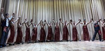 В Алуште состоялся концерт танцевального ансамбля «Арарат»