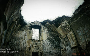 с.Тополевка. Руины храма Сурб Урпат. Фото И.С.Липунова Фото И.Липунова 254