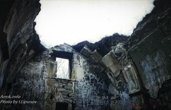 с.Тополевка. Руины храма Сурб Урпат. Фото И.С.Липунова Фото И.Липунова 355