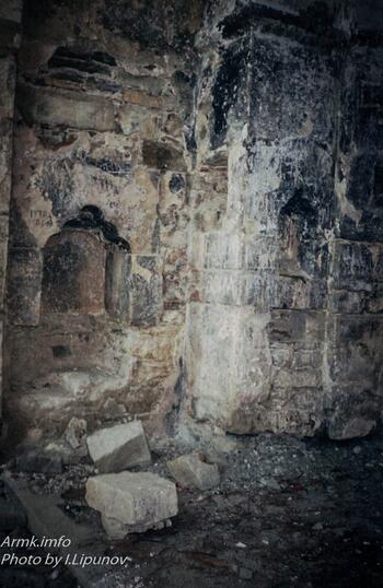 с.Тополевка. Руины храма Сурб Урпат. Фото И.С.Липунова Фото И.Липунова 384