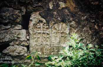 с.Тополевка. Руины храма Сурб Саркис. Фото И.Липунова Фото И.Липунова 95