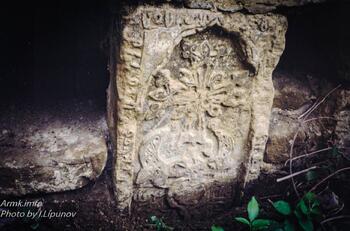 с.Тополевка. Руины храма Сурб Саркис. Фото И.Липунова Фото И.Липунова 98