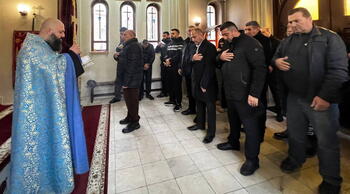 Память жертв разрушительного землетрясения в Армении почтили в Крыму