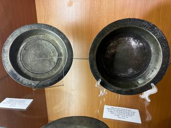 Старинная посуда армян выставлена в Крымском этнографическом музее 240126 Уникальная медная посуда армян выставлена в Крымском этнографическом музее 04