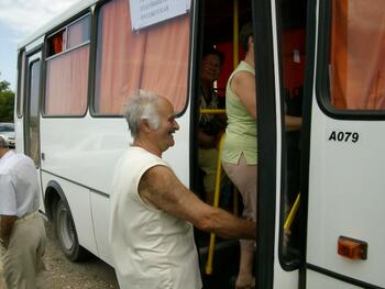 Открыто автобусного сообщения с поселком Айкаван IMGP1149