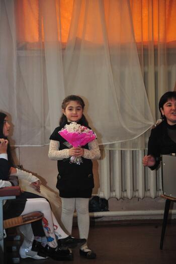 День материнства и красоты отметили в Армянской школе концертом SAN_4421