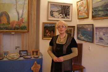 Выставка крымских армянских художников состоялась в Алуште DSC00347