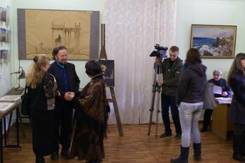 Выставка крымских армянских художников состоялась в Алуште DSC00350