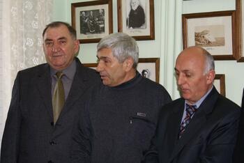 Выставка крымских армянских художников состоялась в Алуште DSC00417
