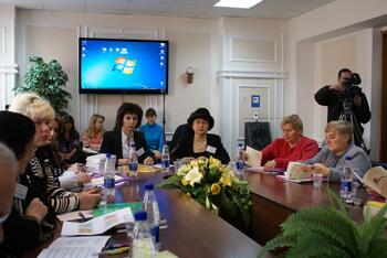 Круглый стол с преподавателями Армянской школы им. Г. Айвазовского DSC06141