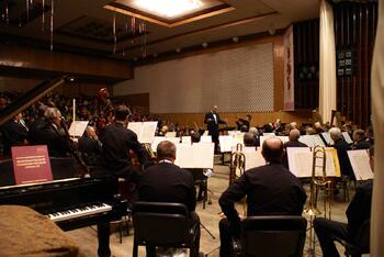 Концерт для скрипки с оркестром памяти Арама Хачатуряна  в Симферополе DSC09440
