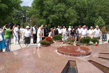 День памяти жертв депортации народов Крыма 2012 DSC01130